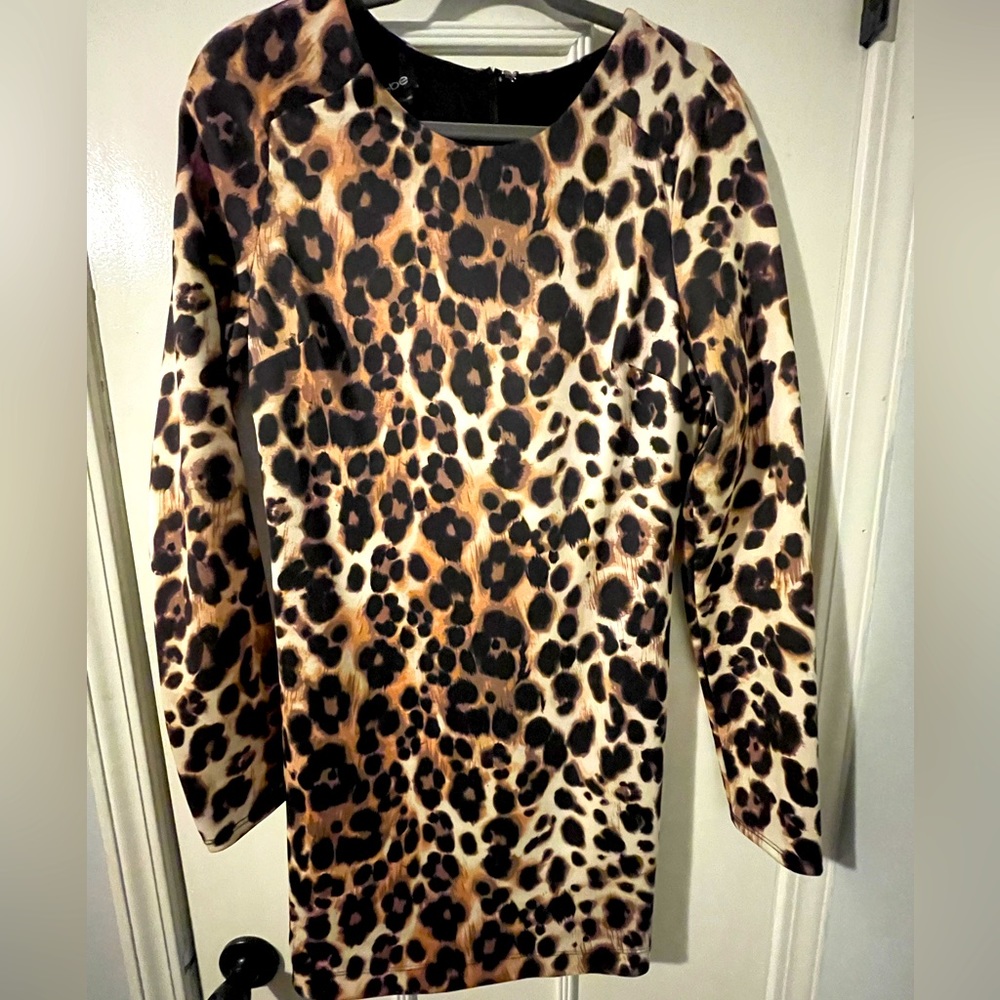 Bebe Leopard Print Dress size Large